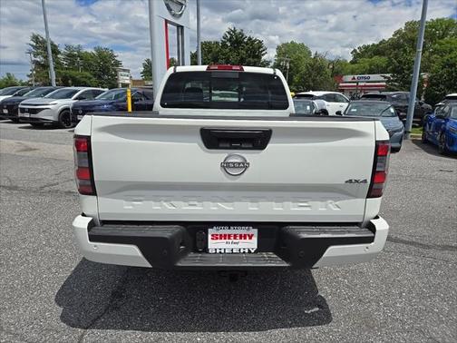 2025 Nissan Frontier SV
