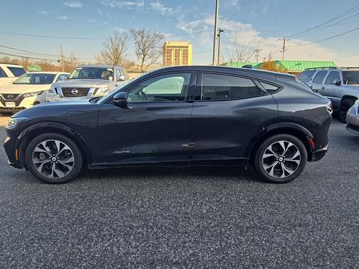 2022 Ford Mustang Mach-E Premium