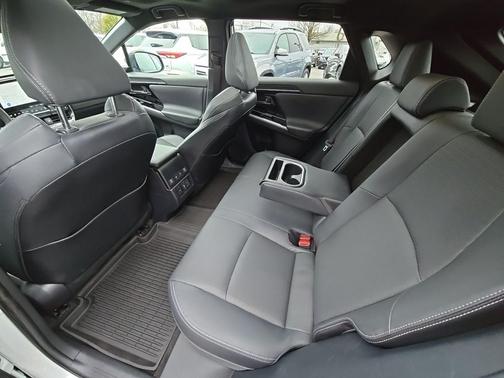 Wind Chill Pearl 2024 Toyota bZ4X Limited