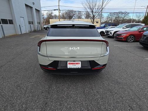 2024 Kia EV6 Wind