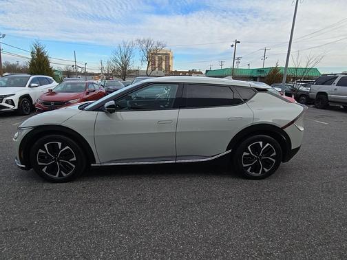 2024 Kia EV6 Wind