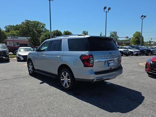 ICONIC SILVER METALLIC 2024 Ford Expedition Limited