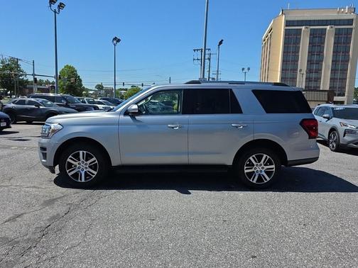 ICONIC SILVER METALLIC 2024 Ford Expedition Limited