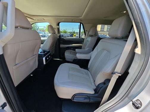 ICONIC SILVER METALLIC 2024 Ford Expedition Limited