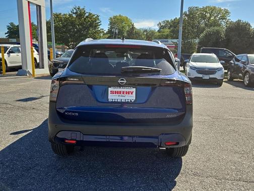 2026 Nissan Kicks SV