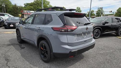 2025 Nissan Rogue Rock Creek