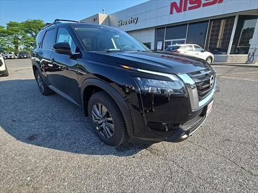 2025 Nissan Pathfinder SV 4WD