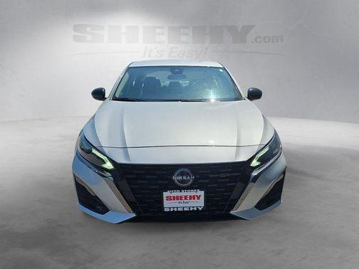 Brilliant Silver Metallic 2024 Nissan Altima SR FWD