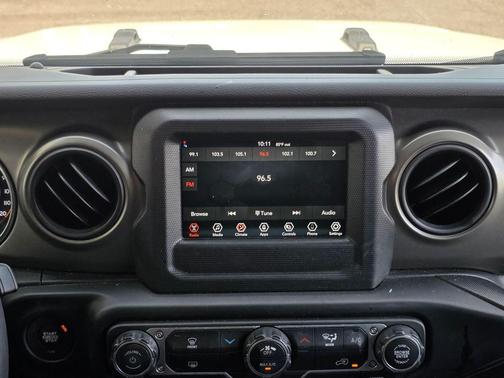 Bright White Clearcoat 2023 Jeep Wrangler Sport S