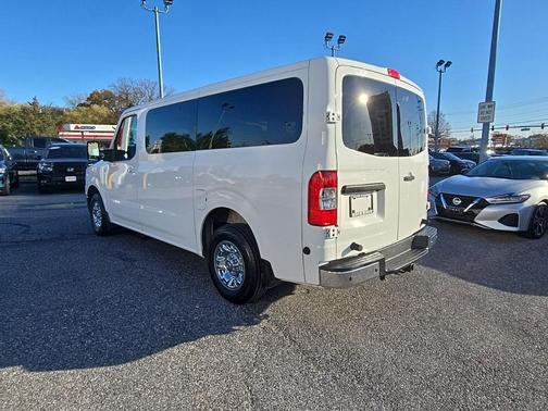 2014 Nissan NV Passenger NV3500 HD S V8