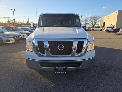 2014 Nissan NV Passenger NV3500 HD S V8