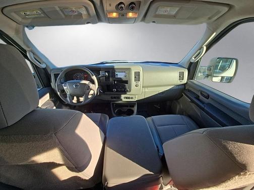 2014 Nissan NV Passenger NV3500 HD S V8