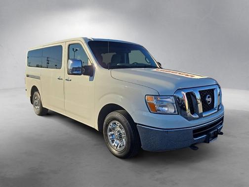 2014 Nissan NV Passenger NV3500 HD S V8