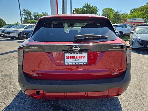 2025 Nissan Kicks SV