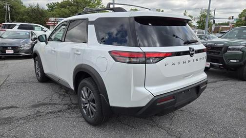 2025 Nissan Pathfinder SV 4WD