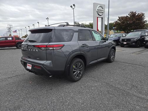 2025 Nissan Pathfinder SV 4WD