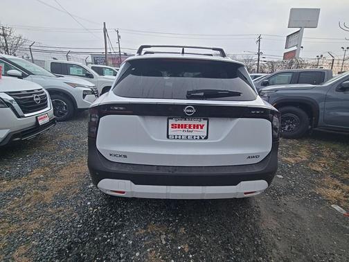 2026 Nissan Kicks SV