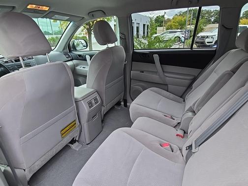 2009 Toyota Highlander Base