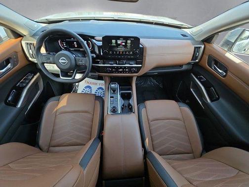 Boulder Gray Pearl 2024 Nissan Pathfinder Platinum 4WD