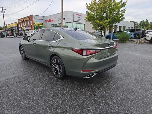 2025 Lexus ES 350 Base