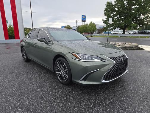 2025 Lexus ES 350 Base
