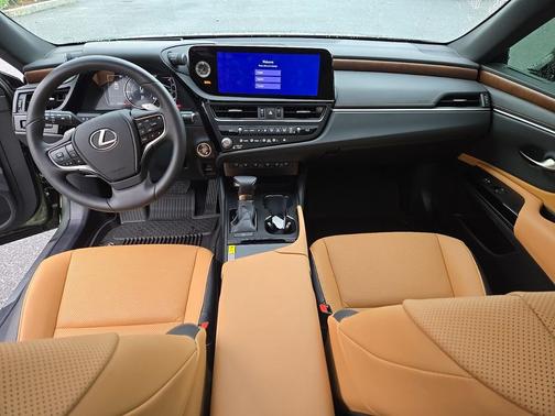 2025 Lexus ES 350 Base