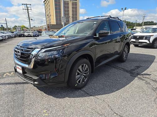 2025 Nissan Pathfinder SV 4WD
