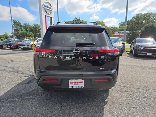 2025 Nissan Pathfinder SV 4WD