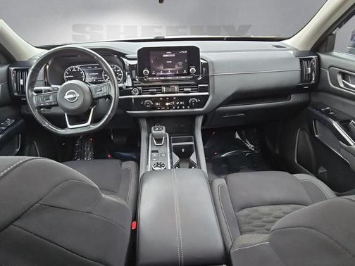 2022 Nissan Pathfinder SV 4WD