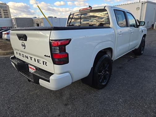 2026 Nissan Frontier SV