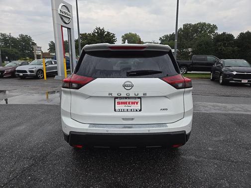 2026 Nissan Rogue SV