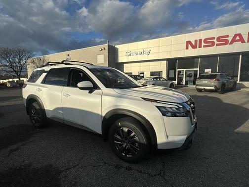 2025 Nissan Pathfinder SV 4WD