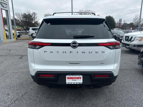 2025 Nissan Pathfinder SV 4WD