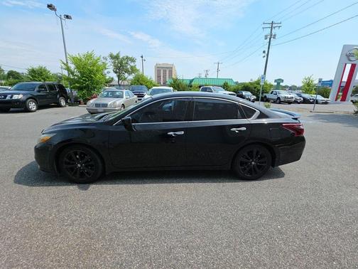 Super Black 2018 Nissan Altima 2.5 SR