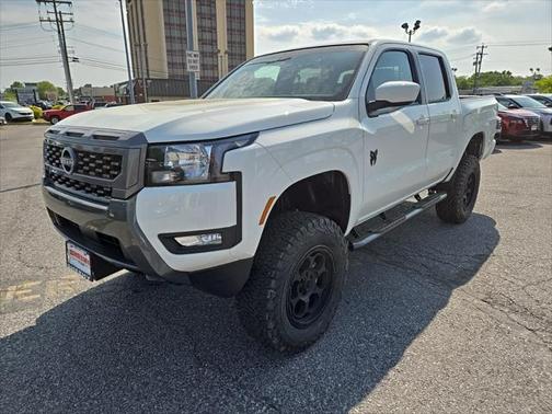 2025 Nissan Frontier SV