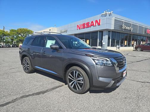 2025 Nissan Pathfinder Platinum 4WD