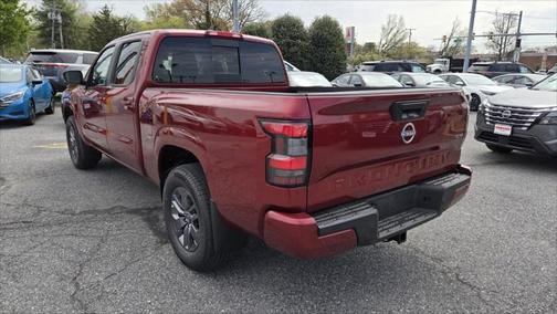 2025 Nissan Frontier SV