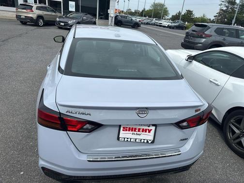 Gray Sky Pearl 2023 Nissan Altima SR Intelligent AWD