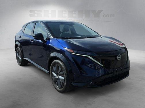 Deep Ocean Blue Pearl/Black Diamond Pearl 2024 Nissan ARIYA PLATINUM+