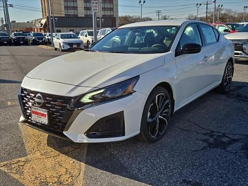 2025 Nissan Altima SR AWD