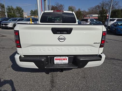 2025 Nissan Frontier SV