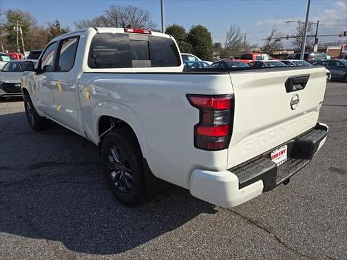 2025 Nissan Frontier SV