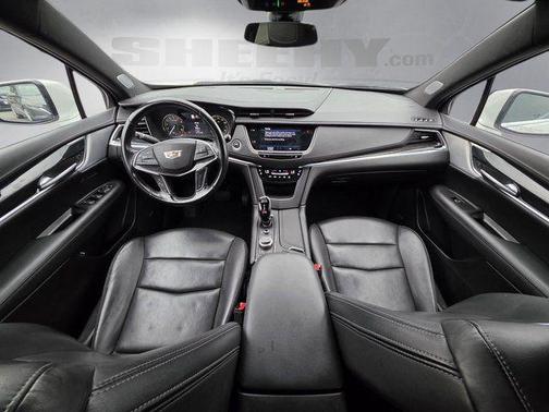 Crystal White Tricoat 2023 Cadillac XT5 Premium Luxury