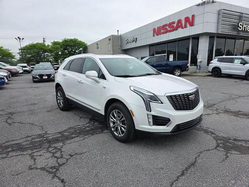 Crystal White Tricoat 2023 Cadillac XT5 Premium Luxury