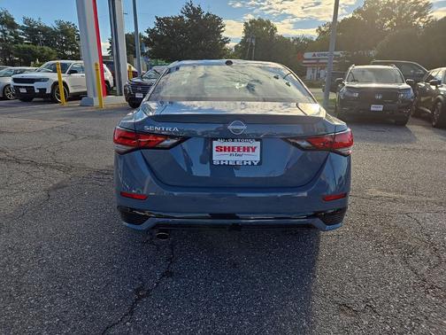 2025 Nissan Sentra SR