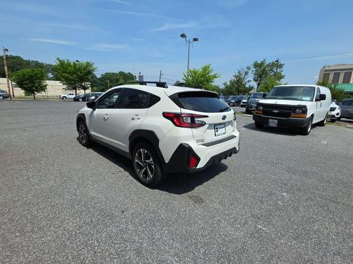 Crystal White Pearl 2024 Subaru Crosstrek Premium