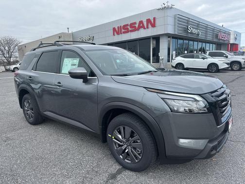 2025 Nissan Pathfinder SV 4WD