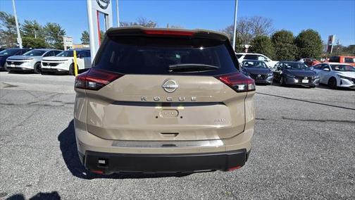 2025 Nissan Rogue SV