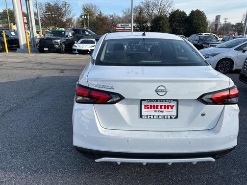 2025 Nissan Versa 1.6 S