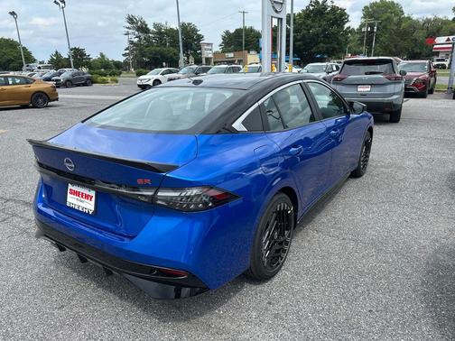 Bluestone Pearl/Super Black 2026 Nissan Sentra SR